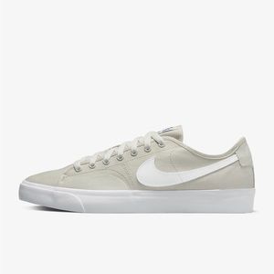 Nike SB Blazer Court